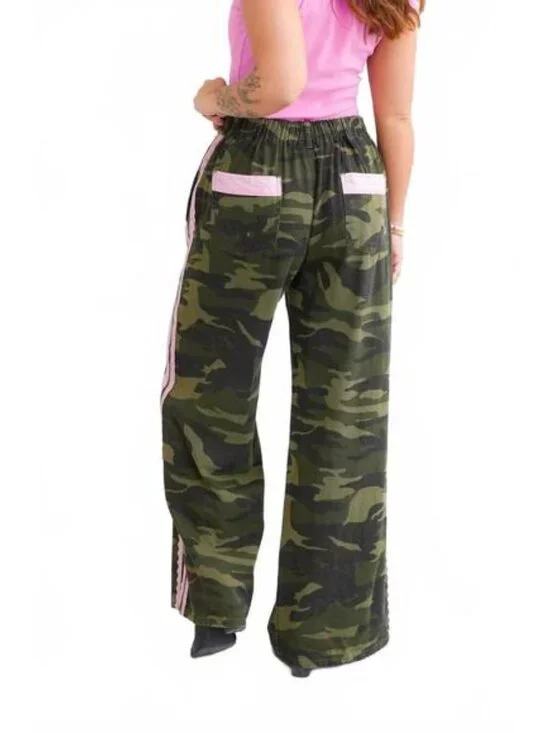 Oddi Los Angeles Washer Camo Wide Leg Pants with Pink Lace Trim S - Picture 5 of 16